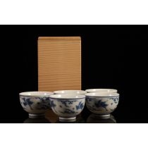 京都清水烧，《卖茶好》出品手绘云鹤纹饰茶杯五客，昭和时期。