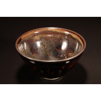 日本已故天目大师，【桶谷定一】作包银口天目茶碗。