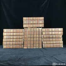 1813年，43家出版社联合出版《莎士比亚戏剧集》（全21卷），恢弘巨制，重47斤大套小牛皮装帧，五层竹节背，封面与书脊烫金压花，书口三面刷金