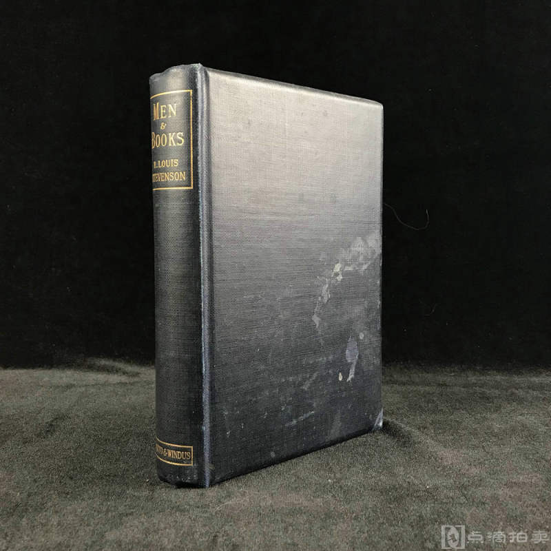 1889年，西洋书话。著名作家史蒂文森《男人与书》，漆面精装大32开，书口一面刷金