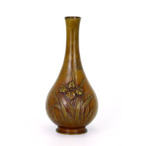 銅製花紋彫 花瓶（箱付）	H:29.0cm
