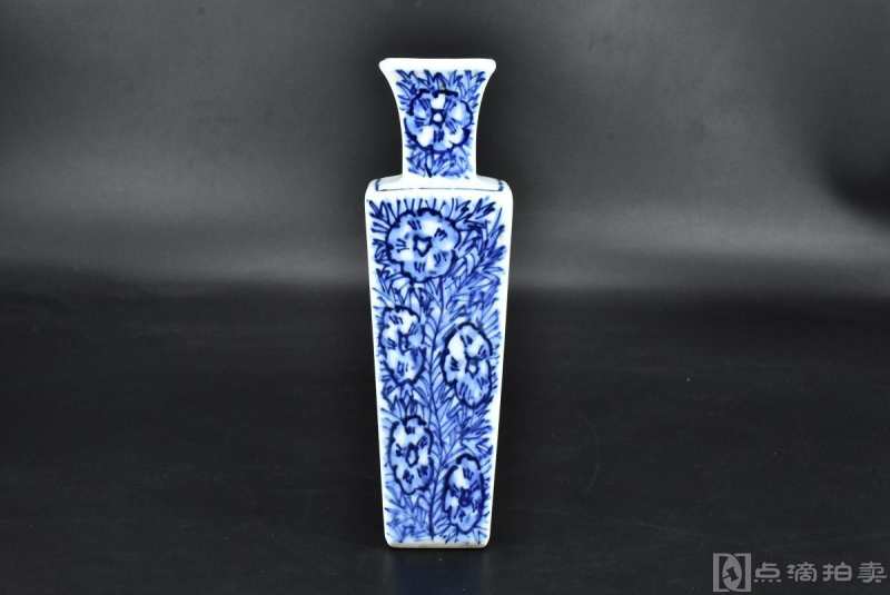 （P7263）平安瑞光作《日本青花陶瓷艺术品》花瓶一件 设计精美 外壁青花图案 瓶底有“平安瑞光”款 