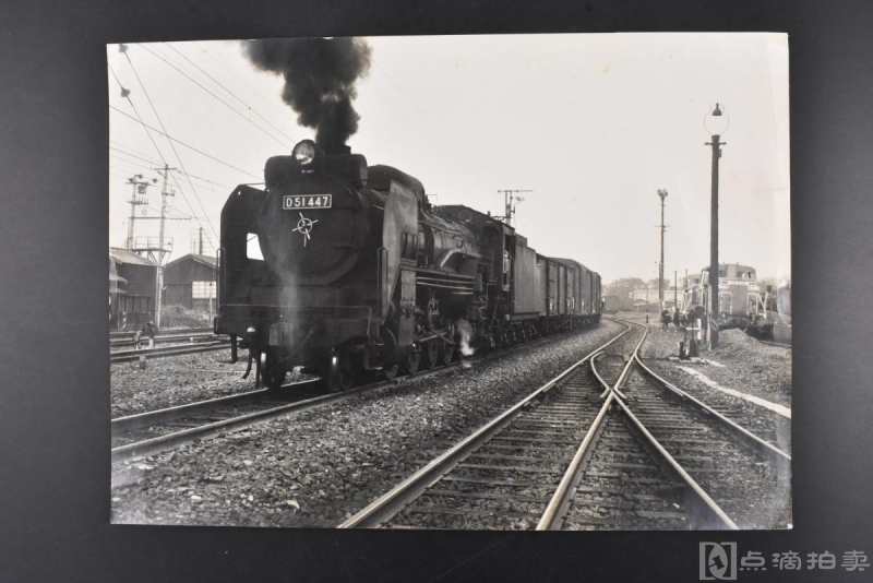 （丙1353）日本《蒸汽机关车》1张 日本国铁D51型蒸汽机车 D51447 黑白老照片 