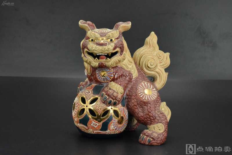 日本购回  《九谷烧 狮子抱球》陶瓷摆件一个 
