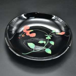 《日本传统工艺漆器》圆盘一件 