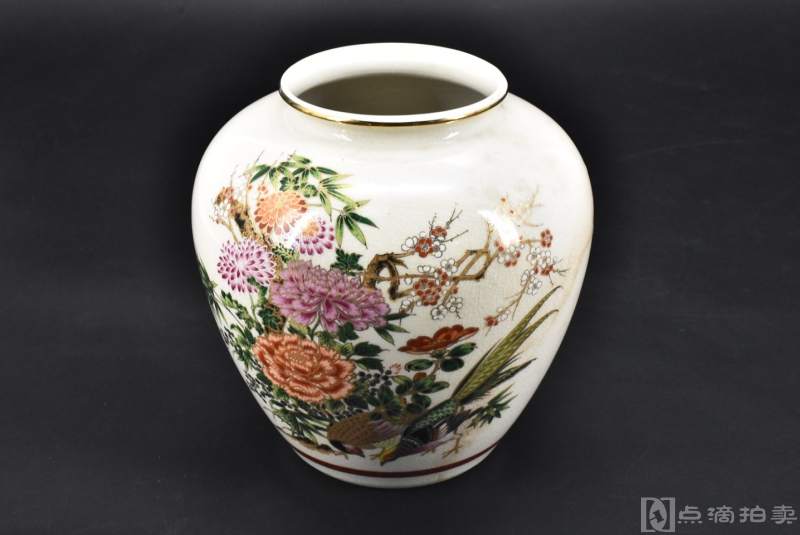 《日本九谷烧陶瓷花瓶》一件 开片 外壁花鸟图案 