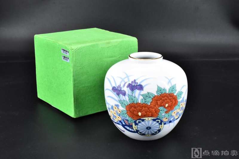 哲山作《日本传统工艺陶瓷器》精美花瓶原盒一件
