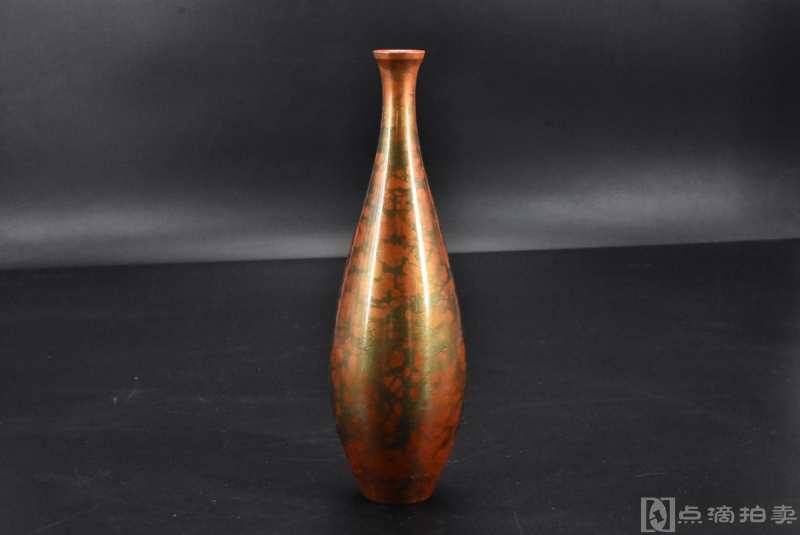 正晴作《铜花瓶》精美花瓶一个 瓶身造型精美 底部有款 