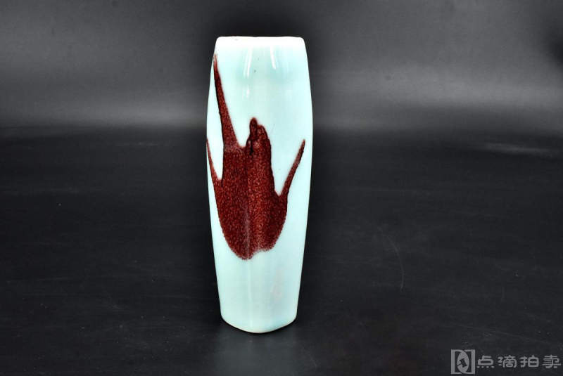 《日本陶瓷花瓶》一件 日本传统工艺陶瓷器 偏三角造形