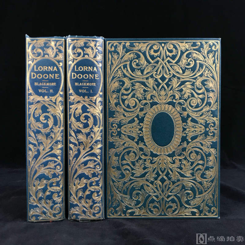 约20世纪早期，布莱克摩尔《洛娜·杜恩》（全2卷），约50幅插图，漆布精装，封面书脊烫金压花，书顶鎏金